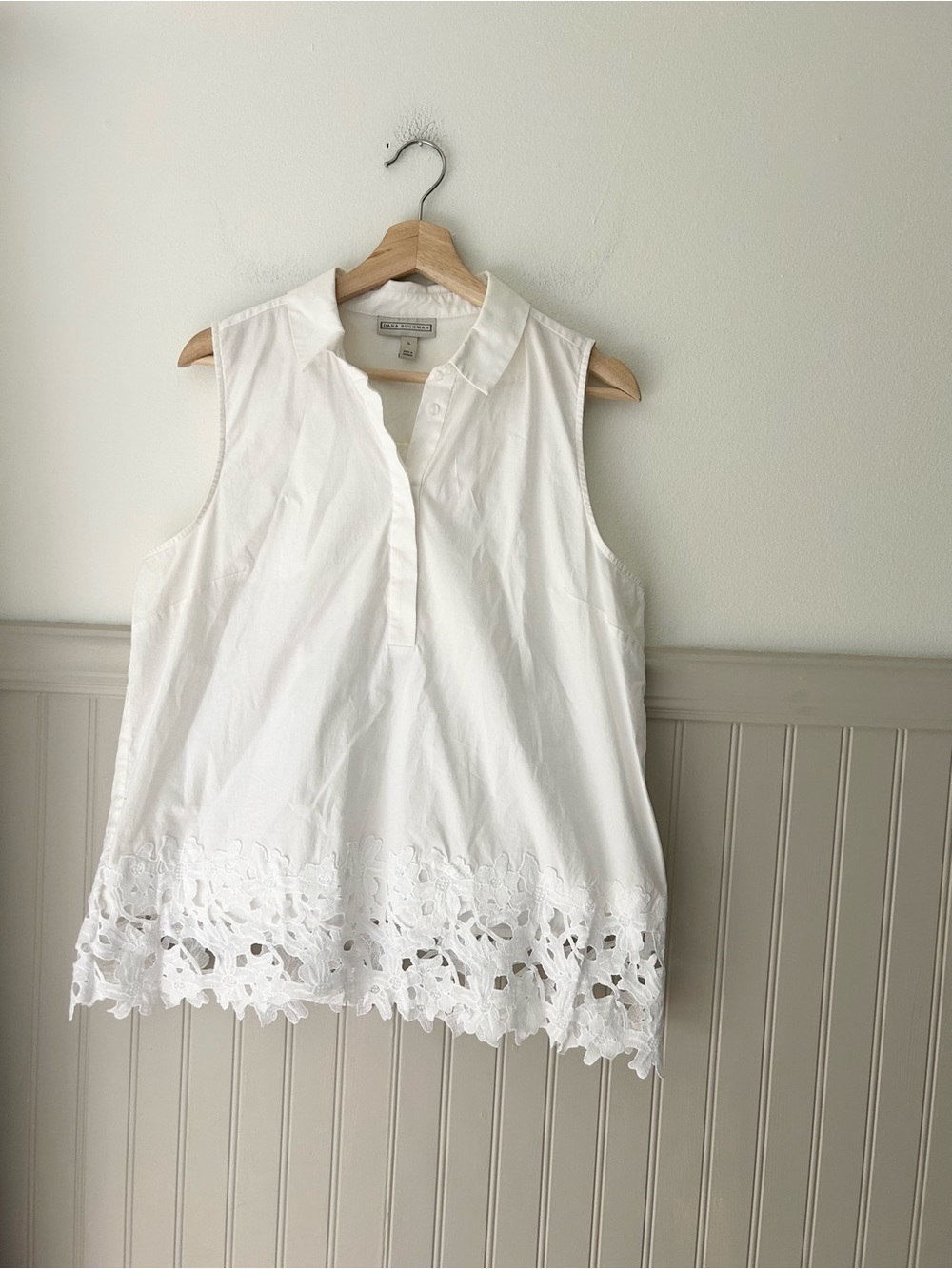 Dana Buchman Large White Sleeveless Popover Top Eyelet Hem Collared Cotton
